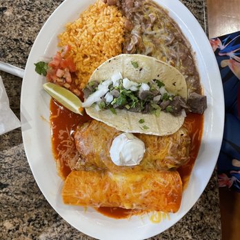 El Charro Mexicano - Combination Plate - Mexican Near Me - Aiea, Hawaii El Charro Mexicano - Combination Plate - Mexican Near Me - Aiea, Hawaii