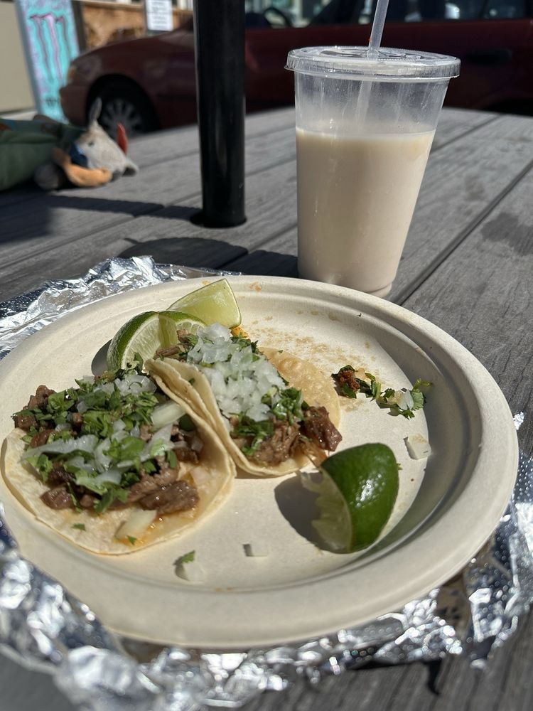 Taqueria El Cerrito Logo
