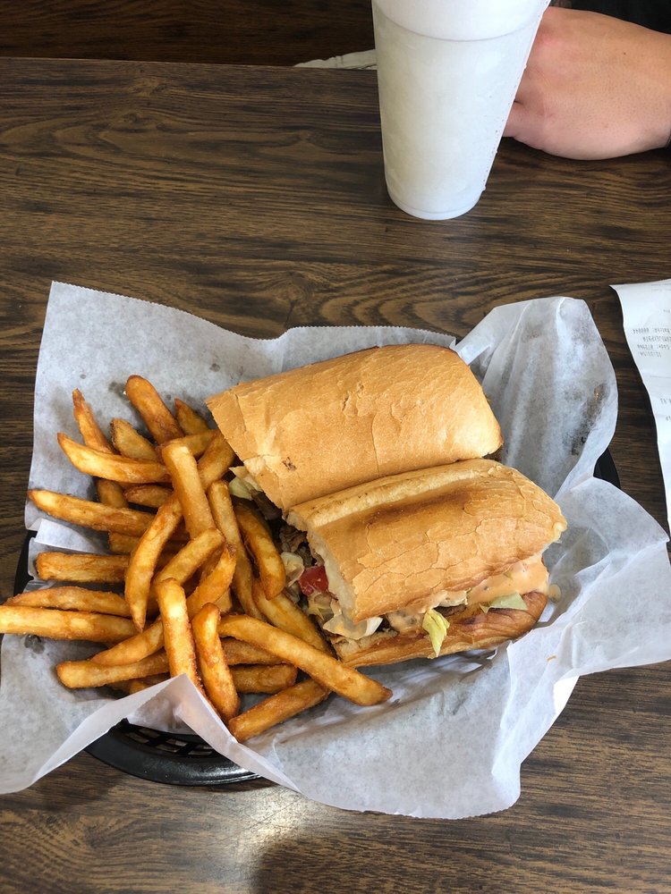 Mama J's Pizza and Subs, Biscoe Roadtrippers