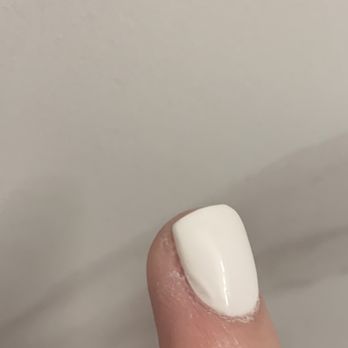 Queen A Nail Spa - Dip powder was smudged by nail tech and I asked multiple times for it to be fixed - Nail Salons Near Me - Astoria, New York
