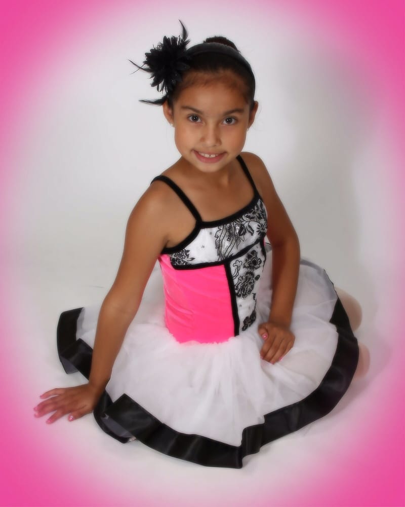 Premier Dance Studio Logo