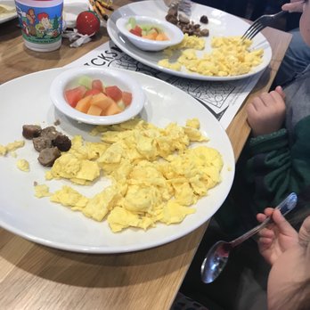 Broken Yolk Cafe - American Near Me - Glendora, California Broken Yolk Cafe - American Near Me - Glendora, California