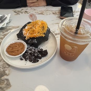 Naya Dessert Cafe - Thai Tea Crepe - Cafes Near Me - Davis, California