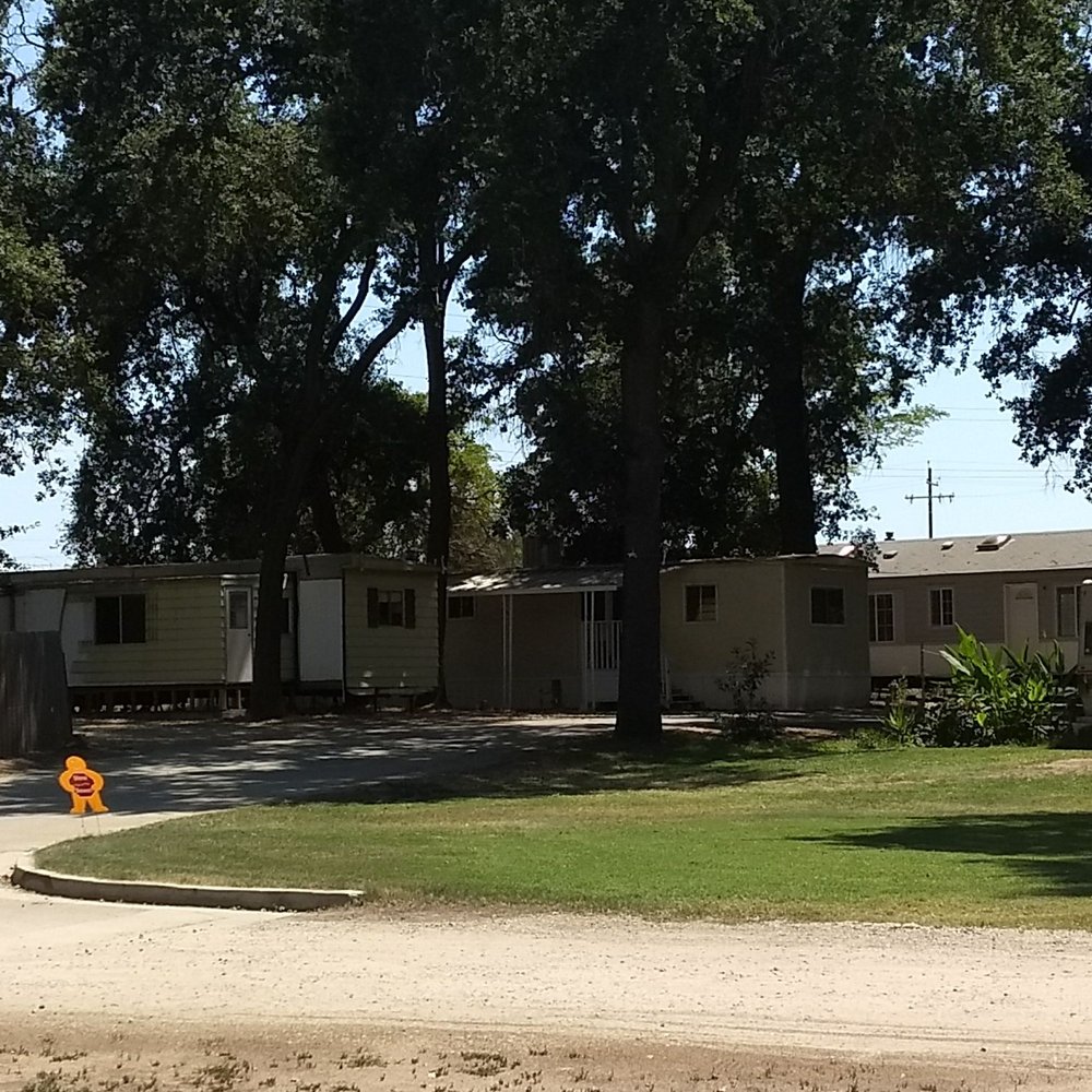 Riverbend RV Park - Riverbend RV park. Oh, they forgot to tell you about the 30-year old mobile homes. - RV Parks Near Me - Sanger, California Riverbend RV Park - Riverbend RV park. Oh, they forgot to tell you about the 30-year old mobile homes. - RV Parks Near Me - Sanger, California