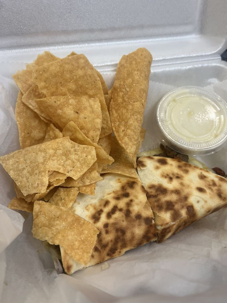 Dos Bros — Mexican restaurant in Metairie