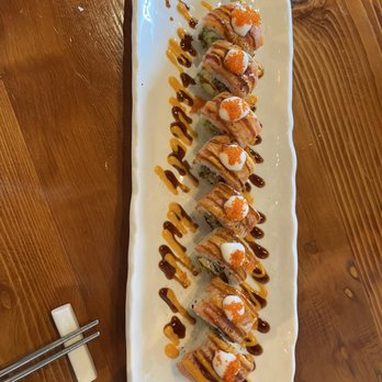 Sen Sushi - salmon crunch roll - Sushi Bars Near Me - Rosemead, California Sen Sushi - salmon crunch roll - Sushi Bars Near Me - Rosemead, California