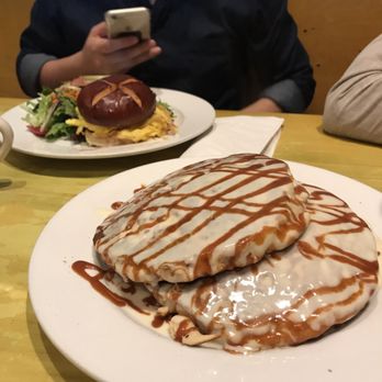 The Bongo Room - Salted caramel pretzel pancake - New American Near Me - Chicago, Illinois The Bongo Room - Salted caramel pretzel pancake - New American Near Me - Chicago, Illinois