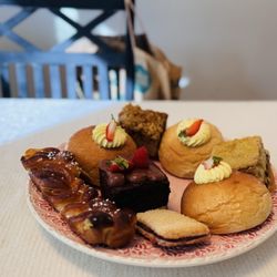 Cacau Bakery - Desiree Bun, Chocolate Peach Cake, Guava Cookie, Cardamom Braid, Blueberry Lemon Cake, Caramelized Apple Cake