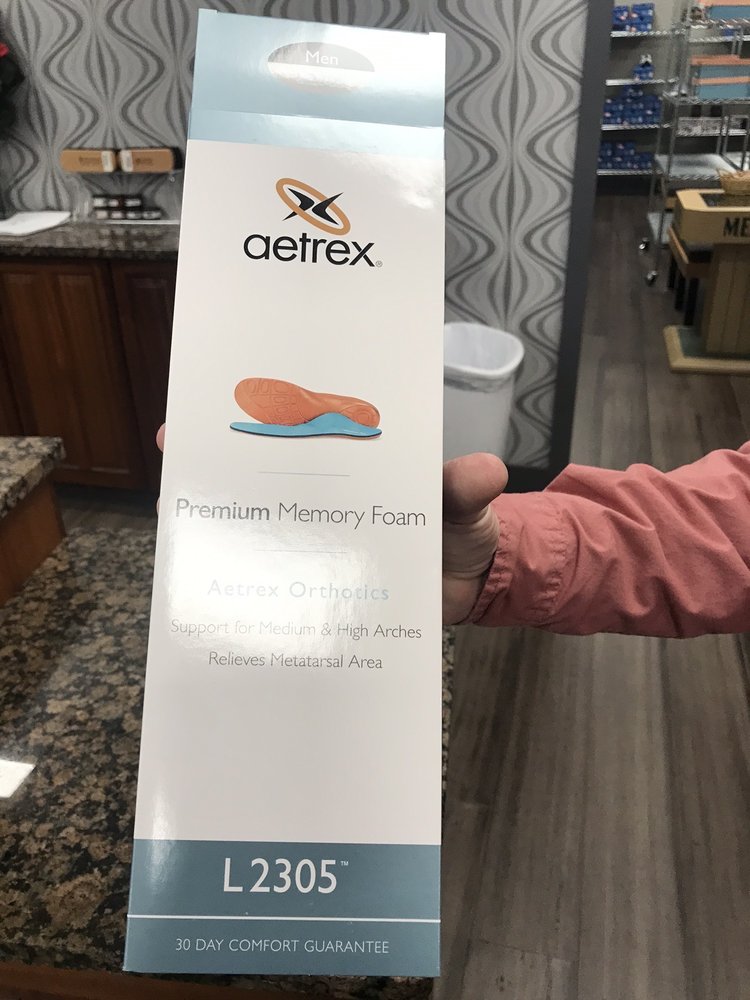 HAPPY FEET PLUS Updated September 2024 15 Photos & 18 Reviews 2755 Tyrone Blvd N, Saint