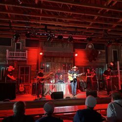 Fort Hays Chuckwagon Supper & Cowboy Music Show - Yaaaahoooo!!!