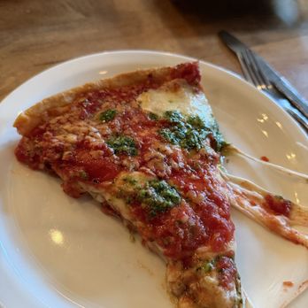Lou Malnati's Pizzeria - D - Pizza Near Me - Chicago, Illinois
