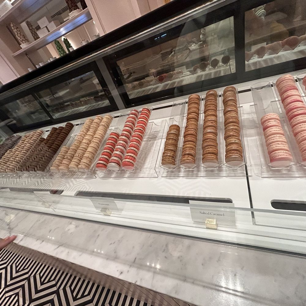 Sucré - Maroons - Desserts Near Me - New Orleans, Louisiana Sucré - Maroons - Desserts Near Me - New Orleans, Louisiana
