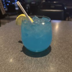 Tracie's Place Restaurant & Karaoke - Electric Lemonade