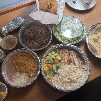 Los Amigos Bar & Grill - Mexican Near Me - Burbank, California
