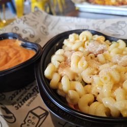 Build Your Own Mac and Cheese, Tomato Soup Cup (Not GF)