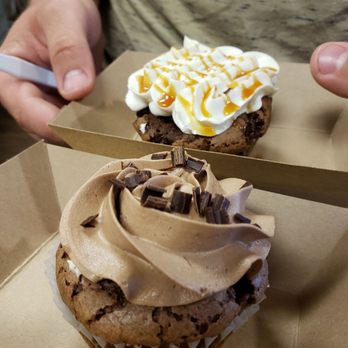 The Peppered Cupcake - Chocolate and salted caramel - Cupcakes Near Me - Wilmington, North Carolina