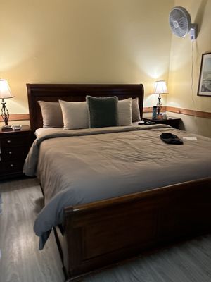 Carmel Valley Lodge by null