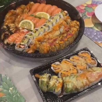 Hiroi Sushi - Large Maki & Sushi Tray B (64pcs) - Sushi Bars Near Me - Mississauga, Ontario