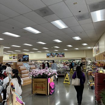 Trader Joe's - Inside Market - Grocery Near Me - Santa Ana, California Trader Joe's - Inside Market - Grocery Near Me - Santa Ana, California