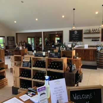 Buttonwood Grove Winery - Wineries Near Me - Romulus, New York