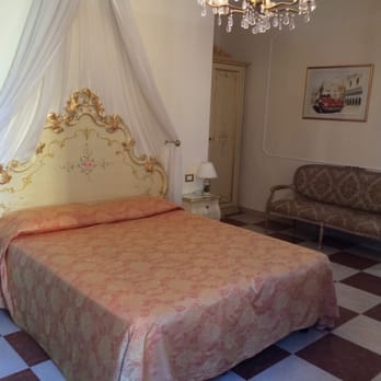 Bernardi Semenzato - The room in Leonardi - Hotels Near Me - Oca, VR