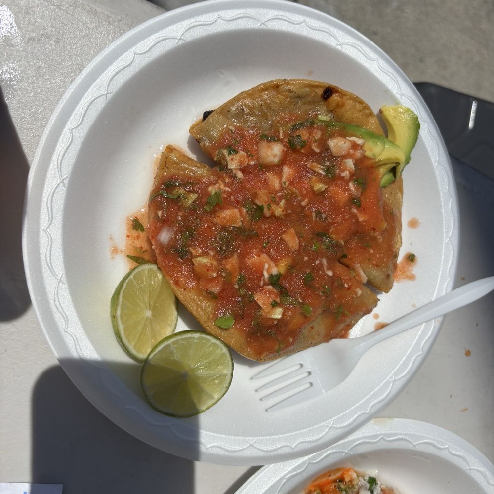 Mariscos Jalisco - Tacos de Cameron - Seafood Near Me - Los Angeles, California