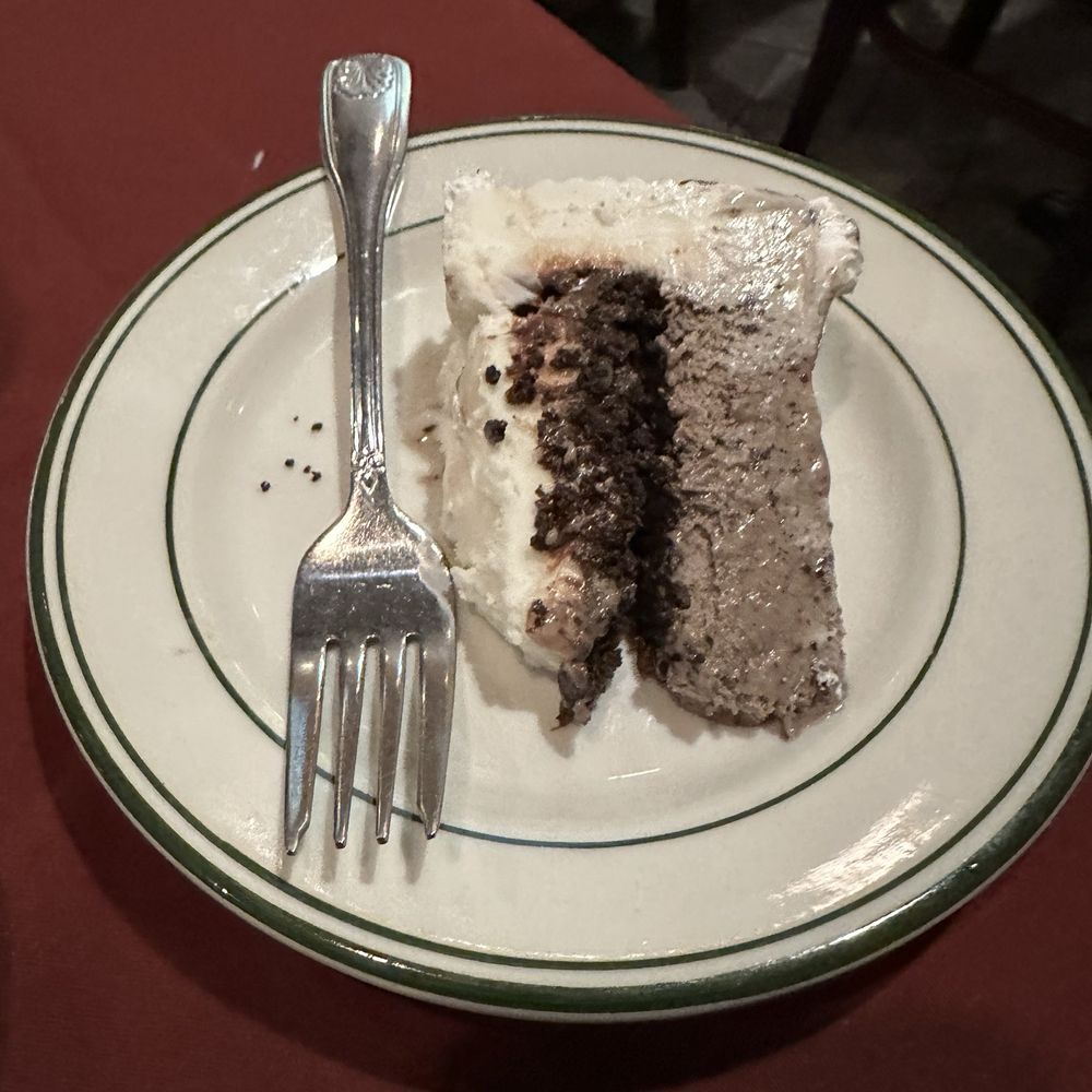 Gianna's - Ice cream cake - Italian Near Me - Carlstadt, New Jersey