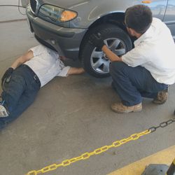 Les Schwab Tire Center - These guys went above and beyond!