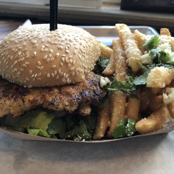 Big Ray's Fish Camp - Seafood Near Me - Tampa, Florida