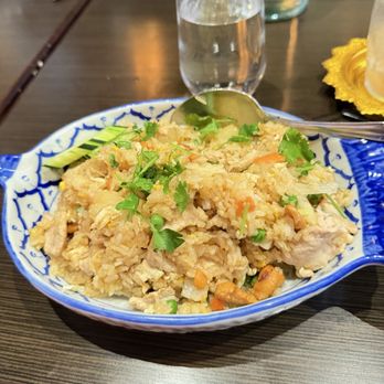 Coconut Bay - Pineapple fried rice - Thai Near Me - Burlingame, California Coconut Bay - Pineapple fried rice - Thai Near Me - Burlingame, California