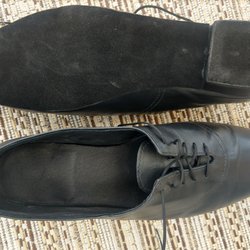 Hollywood Shoe Repair - Beautifully crafted custom made ballroom dance shoes