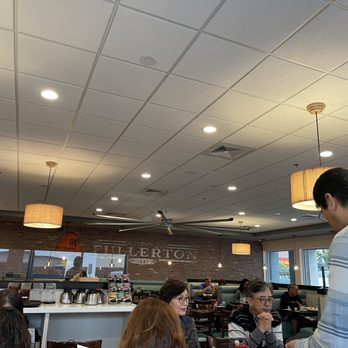 Broken Yolk Cafe - Inside - Breakfast & Brunch Near Me - Fullerton, California Broken Yolk Cafe - Inside - Breakfast & Brunch Near Me - Fullerton, California