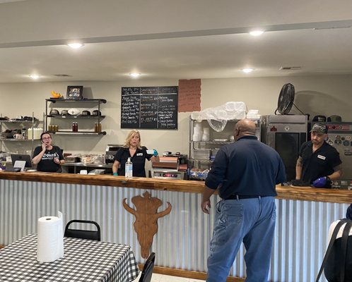 Gonzo’s Smokehouse & BBQ by null