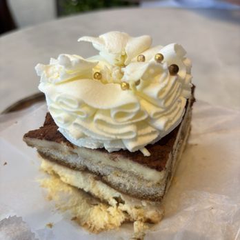 Bakery Museum & Co - tiramisu - Cafes Near Me - Fairfax, Virginia