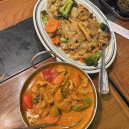 Panang Curry Pad See Iw Panang Curry Pad See Iw