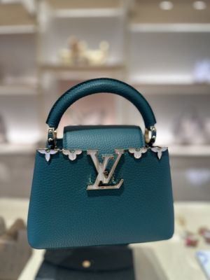 Louis Vuitton Maui Wailea by null
