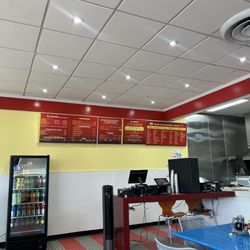 Z Burger - Inside