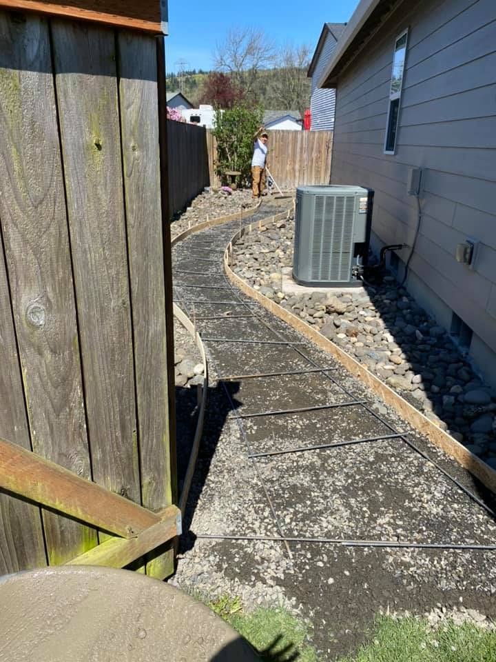 Slide of Duarte's Contracting & More