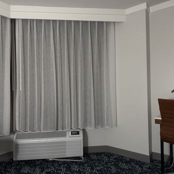 Four Points by Sheraton Richmond - Room - Venues & Event Spaces Near Me - Richmond, Virginia Four Points by Sheraton Richmond - Room - Venues & Event Spaces Near Me - Richmond, Virginia