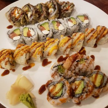 Oishi Sushi - Sushi Bars Near Me - Schaumburg, Illinois