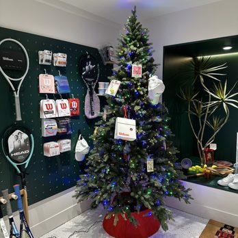 Plock Tennis Club - christmas decor - Tennis Near Me - Toronto, Ontario Plock Tennis Club - christmas decor - Tennis Near Me - Toronto, Ontario