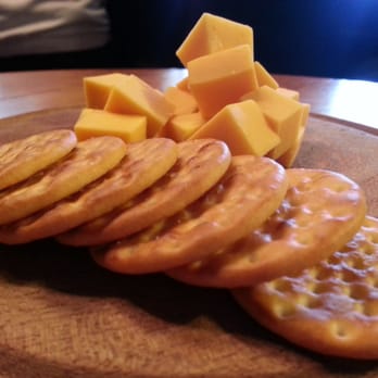 Cross Timbers Winery - Complimentary cheese and crackers - Wineries Near Me - Grapevine, Texas