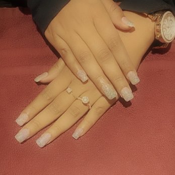 Ardor Nail Lounge - Nail Salons Near Me - Evanston, Illinois