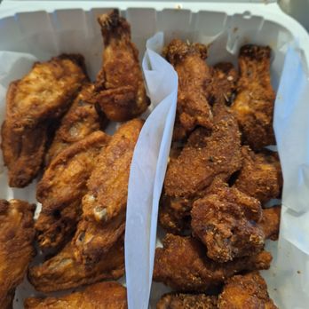 Sabino's Pizza - A standard size to go container with 20 wings, yes 20 - Pizza Near Me - Georgetown, Texas Sabino's Pizza - A standard size to go container with 20 wings, yes 20 - Pizza Near Me - Georgetown, Texas