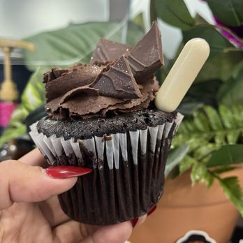 Dos Chris’ Bakery & Charcuterie - Bakeries Near Me - Phoenix, Arizona