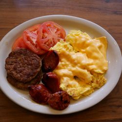 A2Z Cafe - Ordered the low carb plate. (Not pictured: very creamy and delicious cottage cheese.)