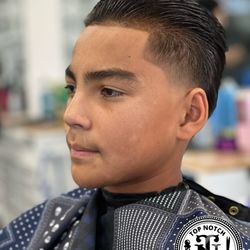 TopNotch barbers barbershop - By allenthegreat