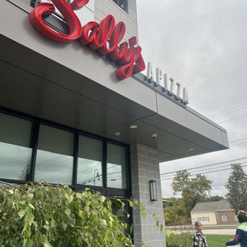 Sally’s Apizza - Pizza Near Me - Wethersfield, Connecticut