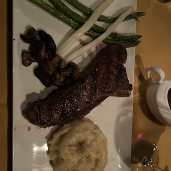 Hugo's Cellar - NY strip, garlic mashed potatoes, & asparagus - American Near Me - Las Vegas, Nevada Hugo's Cellar - NY strip, garlic mashed potatoes, & asparagus - American Near Me - Las Vegas, Nevada