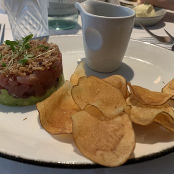 Avalon Beach House - Tuna Tartare - Cocktail Bars Near Me - Delray Beach, Florida